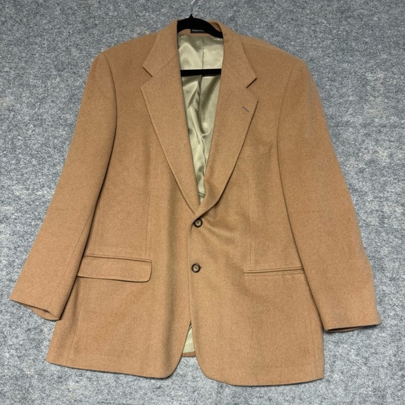 Brown Camel Tan Wool Blazer Made in Canada Classic Tailored Mens Jacket - Picture 3 of 11